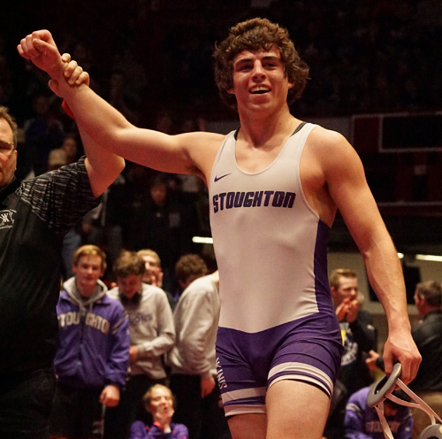 Stoughton, Mukwonago Advance to Division 1 Team Wrestling Title Match