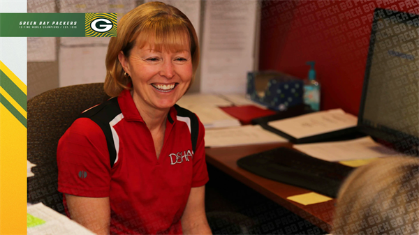 Peggy Seegers-Braun named Green Bay Packers Athletic Director of the Year